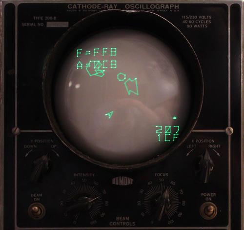 Asteroids-like video game played on an oscillograph